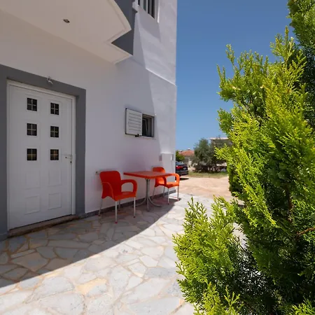 Apartment Vila Leka *